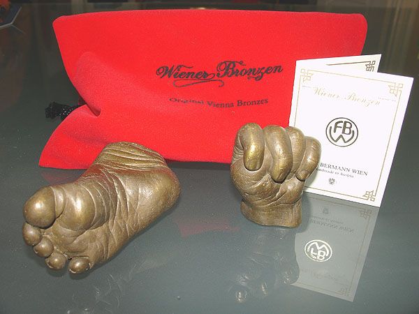 3D Abdruck von babyfusserl.at in echt Wiener Bronze gegossen